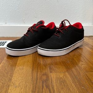 Men’s black and red Heelys